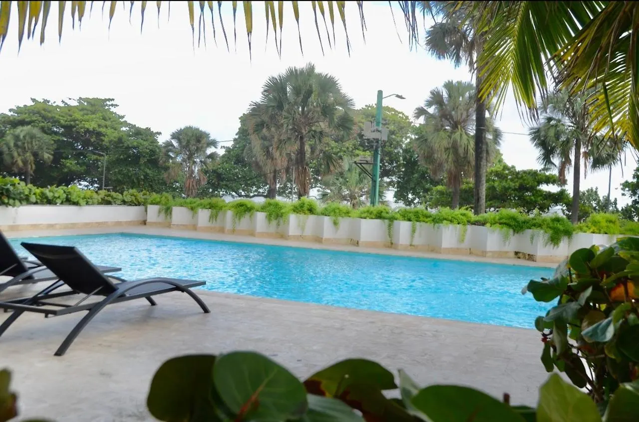 Kontakte von Luxury Ph Oceanfront, With Pool, Free Pkg And Wifi